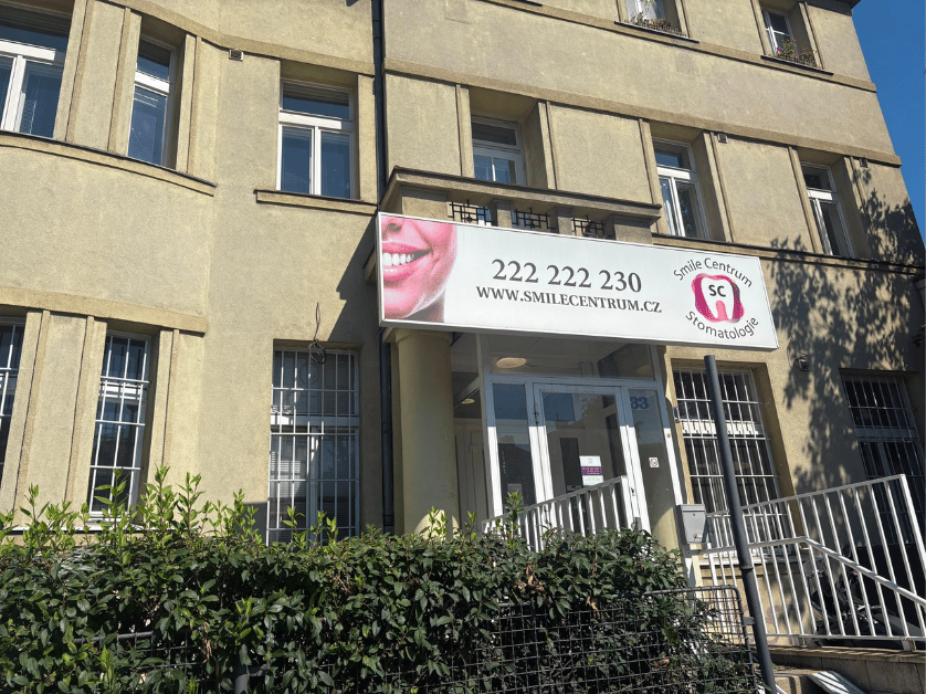 Smile Centrum Holešovice – Exterior